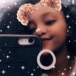 Meet your Posher, Naya jessica